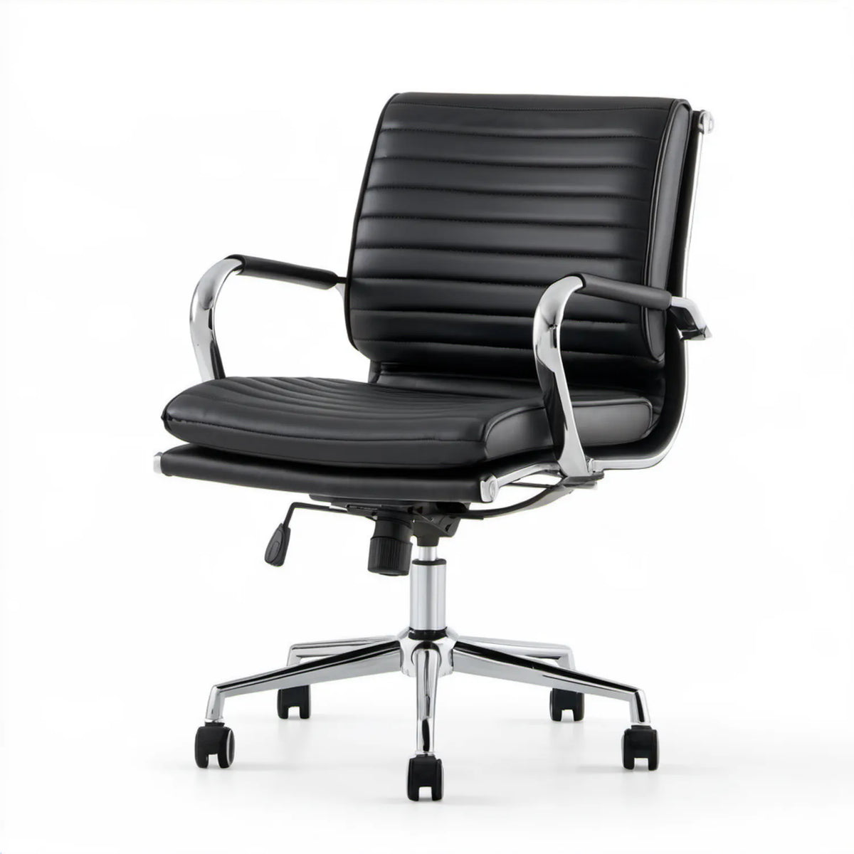 Czarny fotel obrotowy z ekoskóry PU, chromowana podstawa, 60 x 60 x 110–120 cm